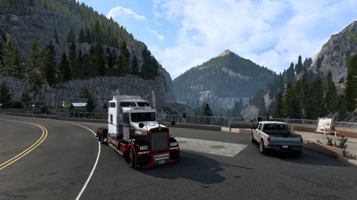 Kenworth W900