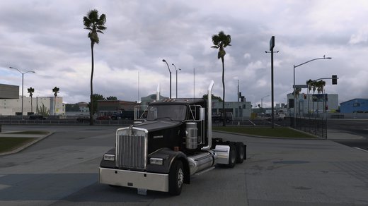 Kenworth W900