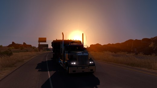 Kenworth W900