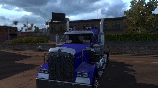Kenworth W900