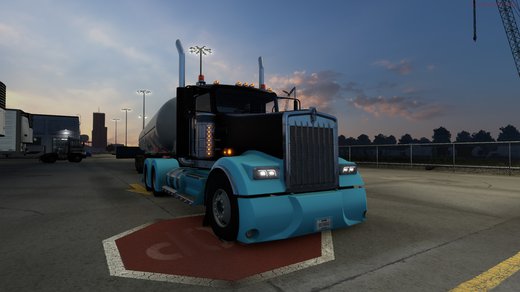 Kenworth W900