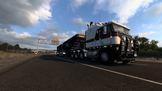 Kenworth K100E