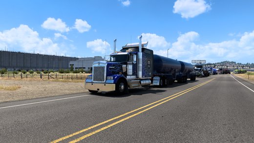 Kenworth W900