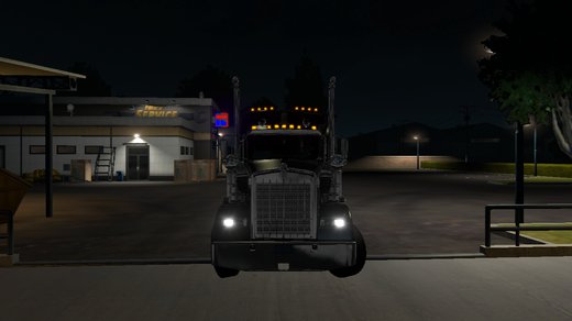 Kenworth W900
