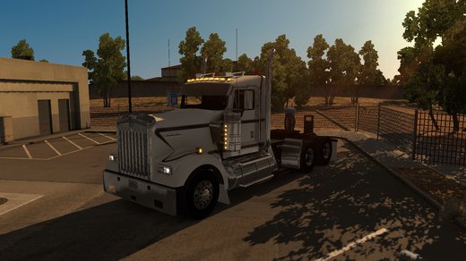 Kenworth W900