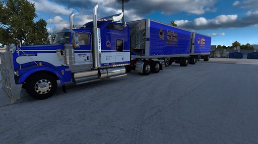 Kenworth W900