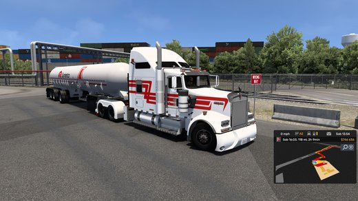 Kenworth W900
