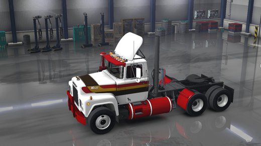 Mack R