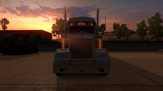 Kenworth W900
