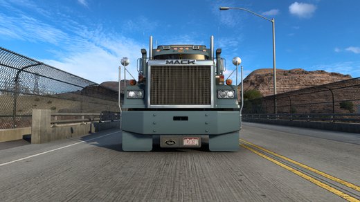 Mack Superliner