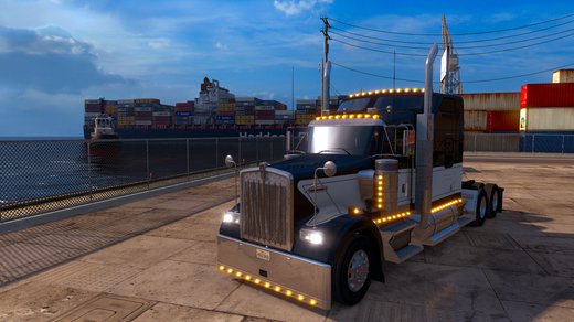Kenworth W900