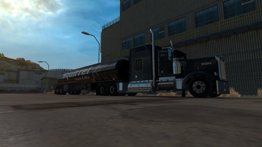 Kenworth W900