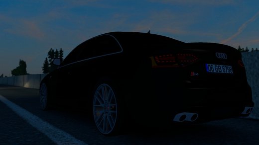 Audi S4