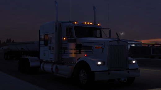 Kenworth W900