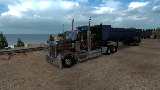 Kenworth W900