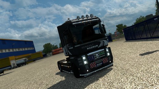 Renault Magnum