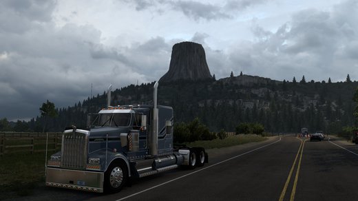 Kenworth W900