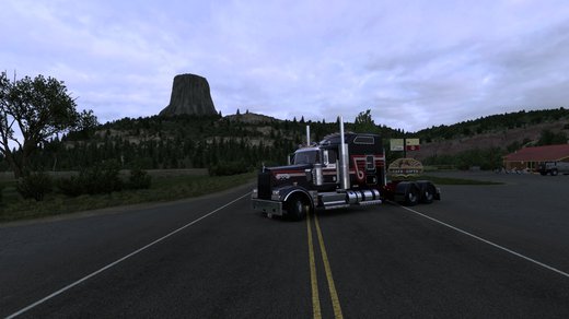 Kenworth W900