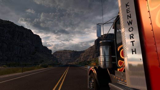 Kenworth W900