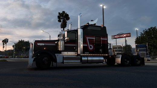 Kenworth W900