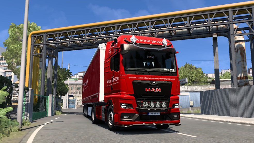 Image by thomasthamrt