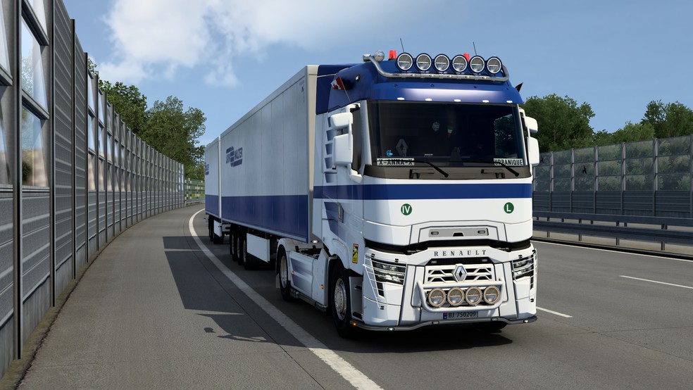 Image by urbanique75