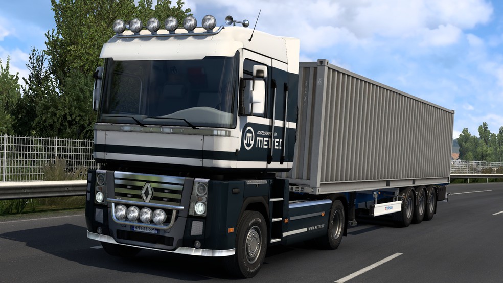 Image by DoWhenBlade