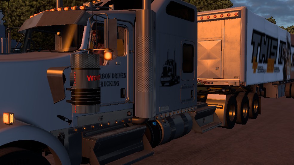 Image by stormytrucking