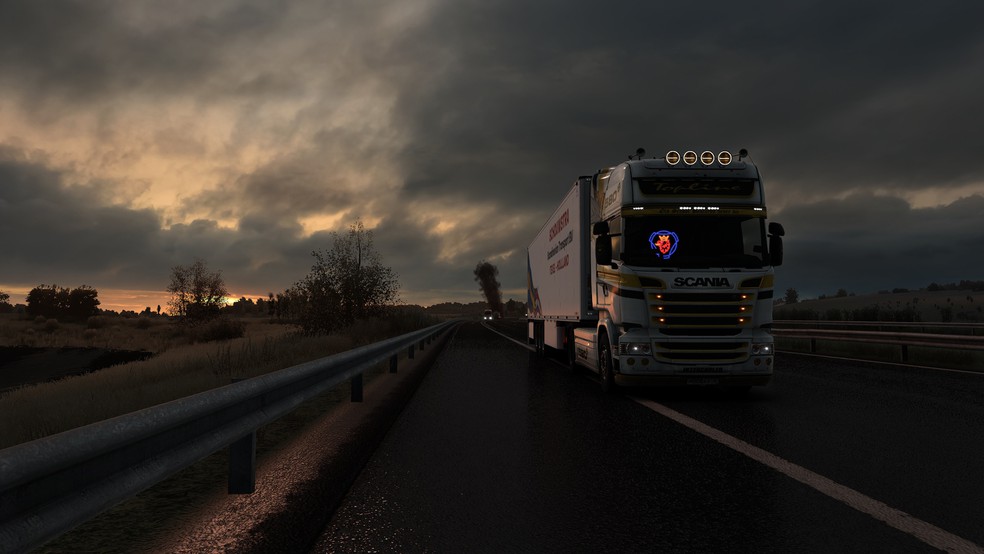 Image by maximilyan8