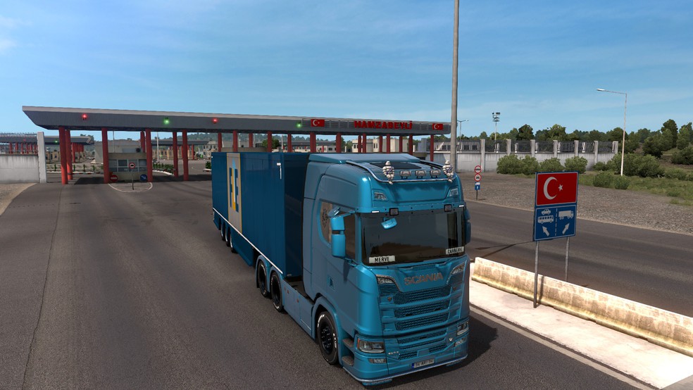 Image by canberkrisev