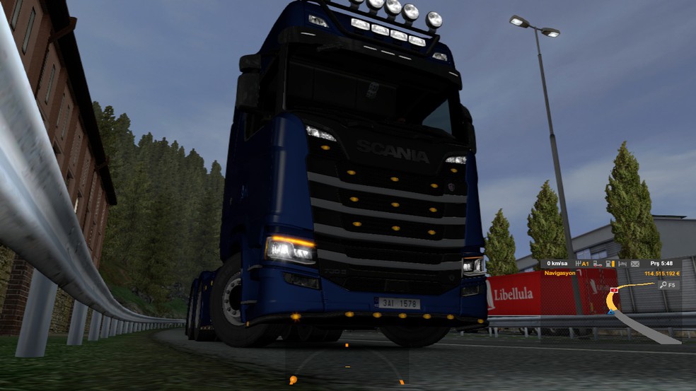 Image by LazOglu6167