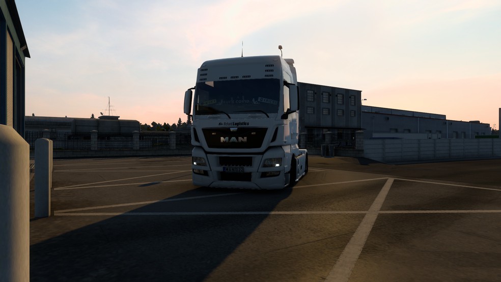 Image by RichAndrasi