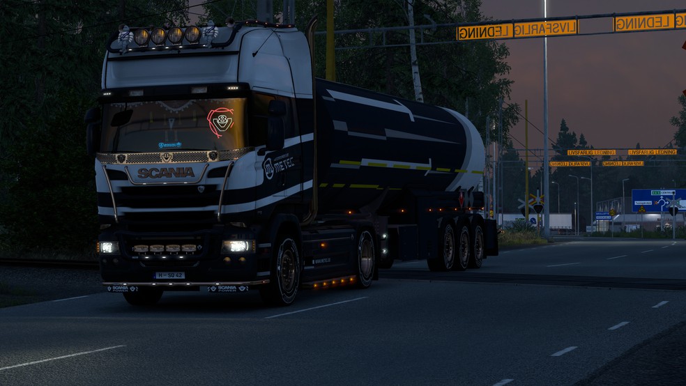 Image by Headfield007