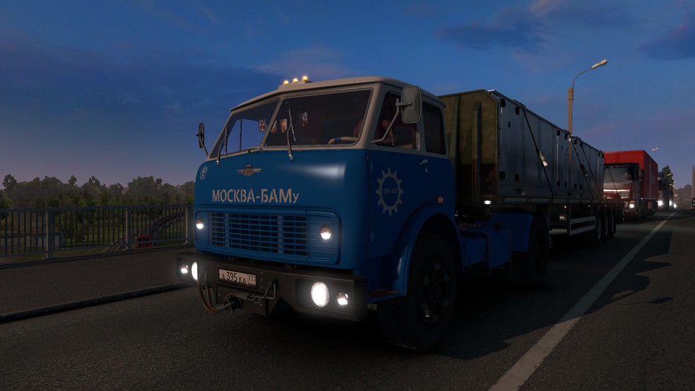 Image by MaksimBambi