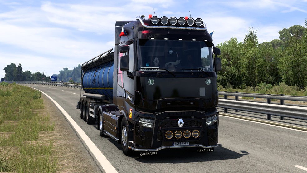 Image by urbanique75