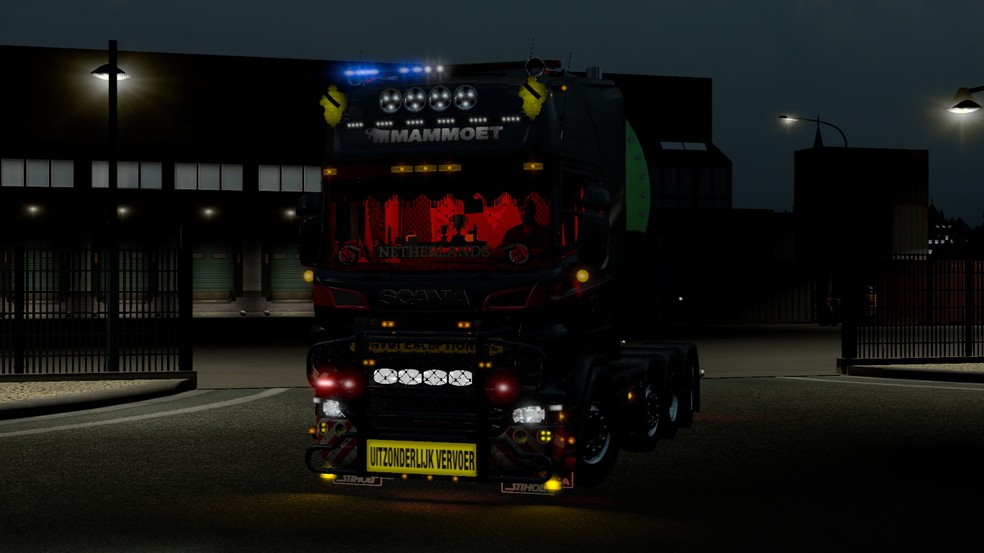 Image by DutchHeavyHauler