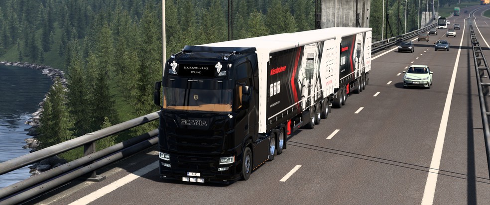 Image by JakobTrucker