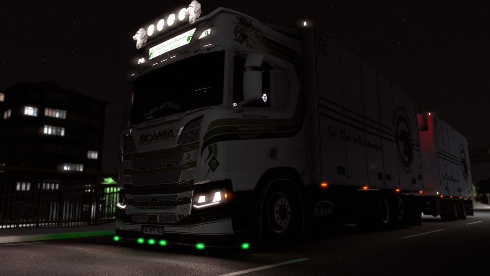 Image by ChandlerNew