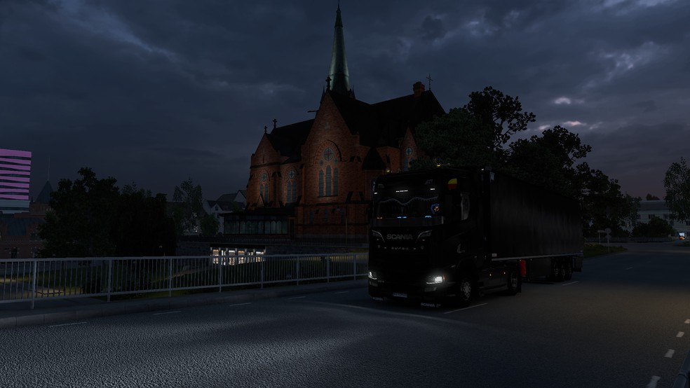 Image by XeinHan