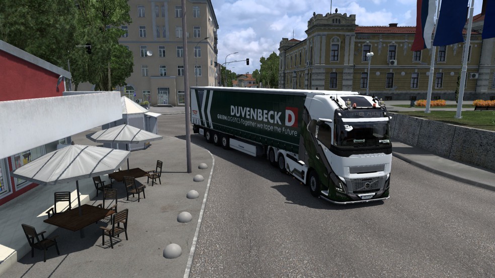 Image by thomasthamrt