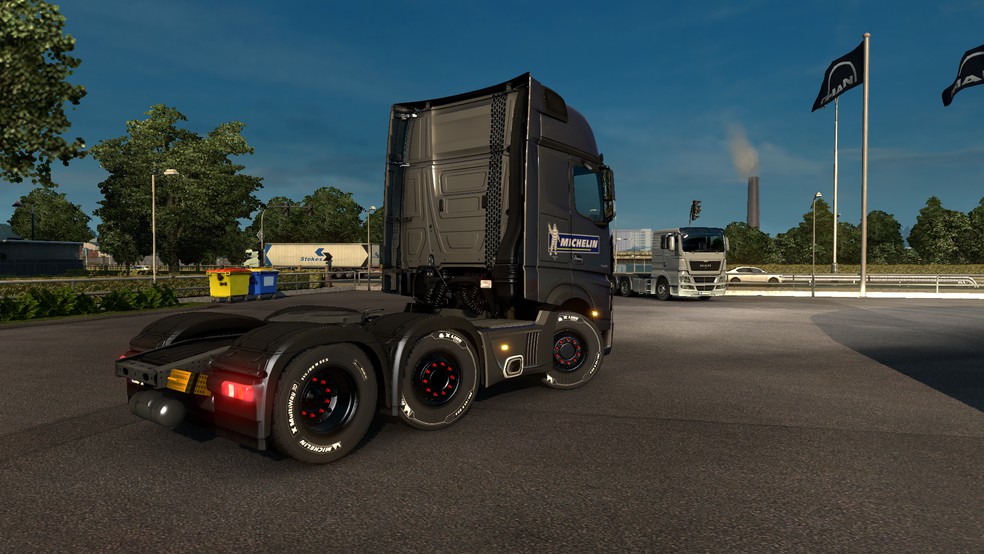 Image by PilotBigfoot