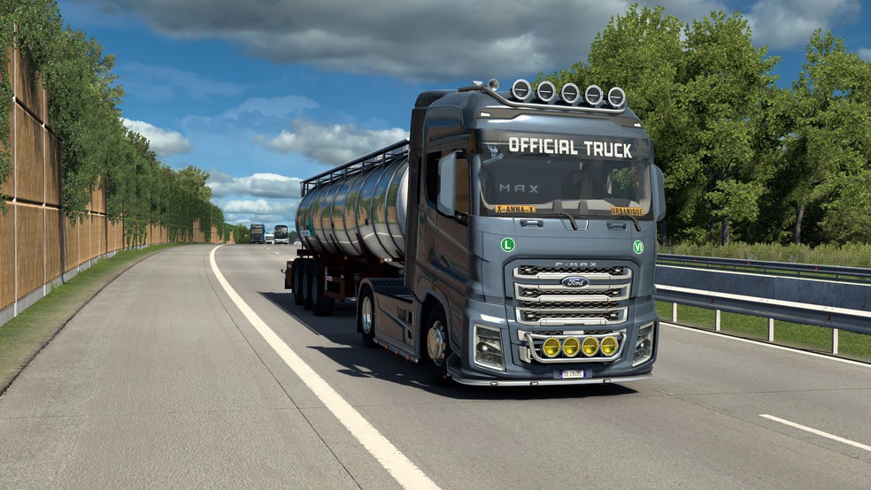 Image by urbanique75