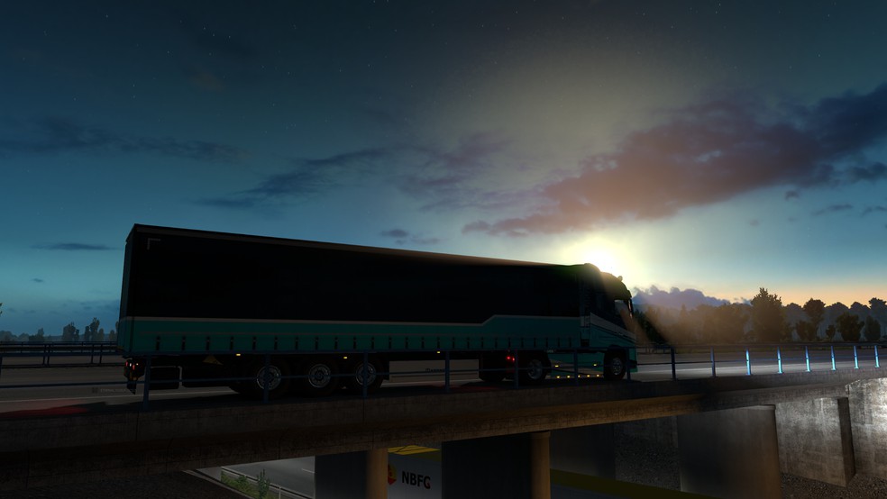 Image by antivolches