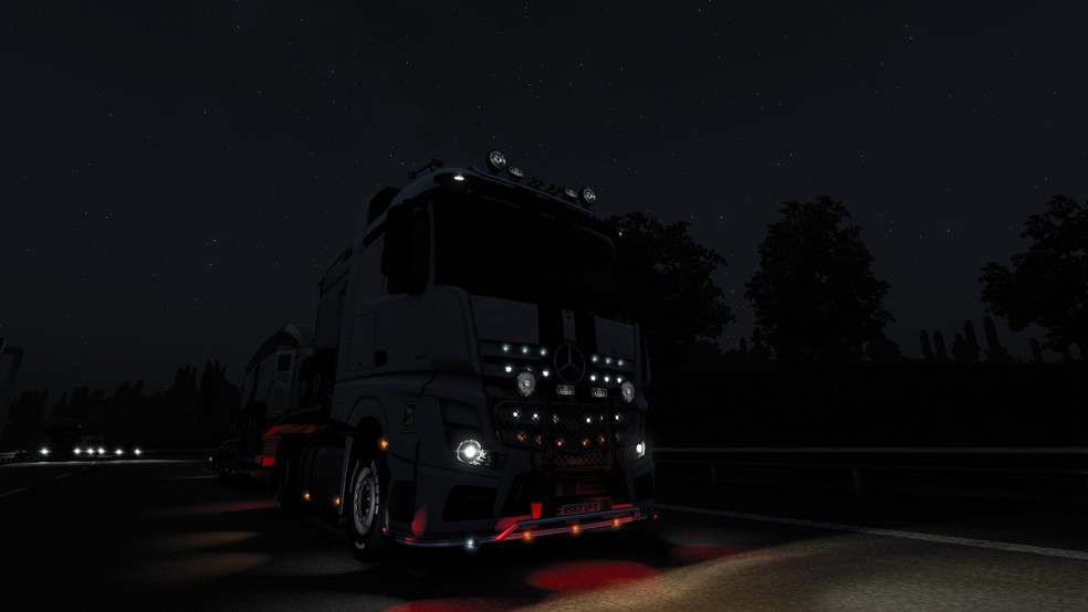 Image by RebelTruckerRace