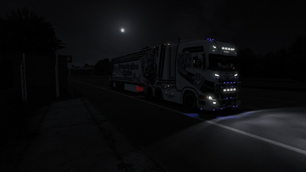 Image by chrischy1989