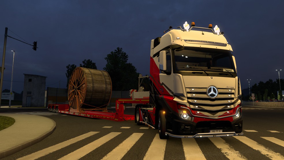 Image by thomasthamrt