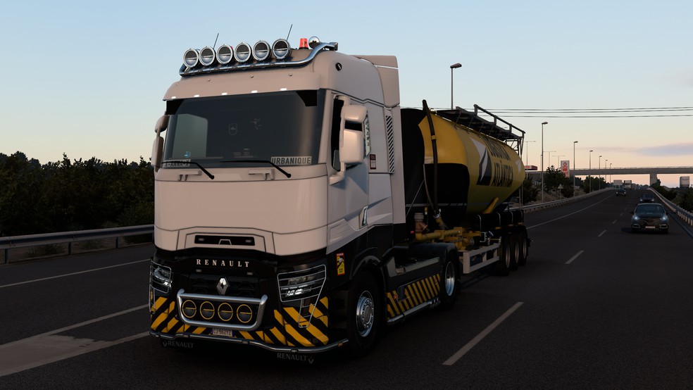 Image by urbanique75