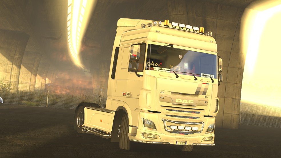 Image by urbanique75