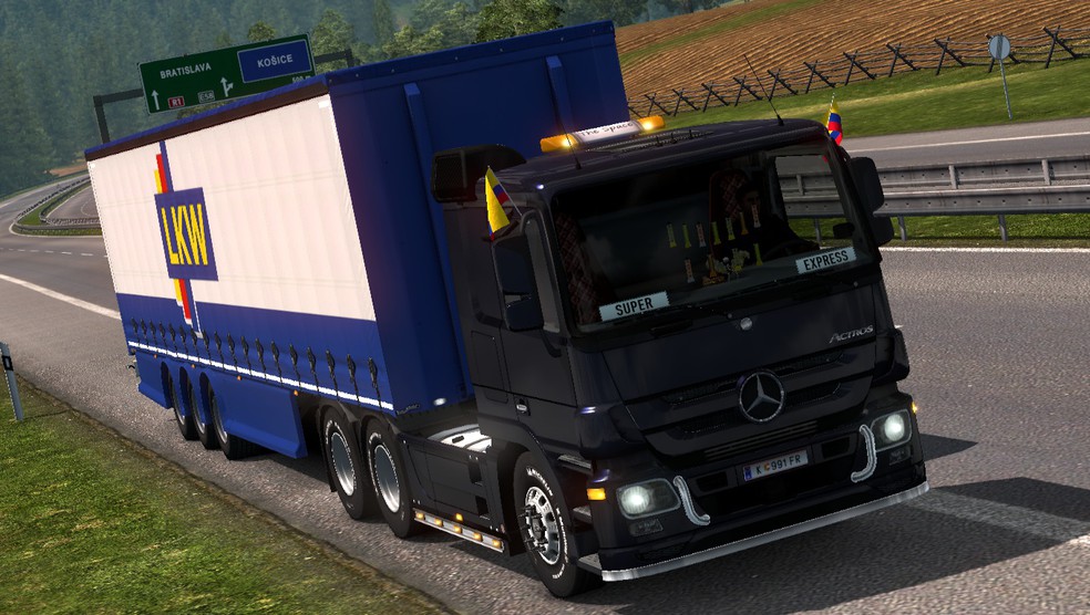 Image by JonatanSmit