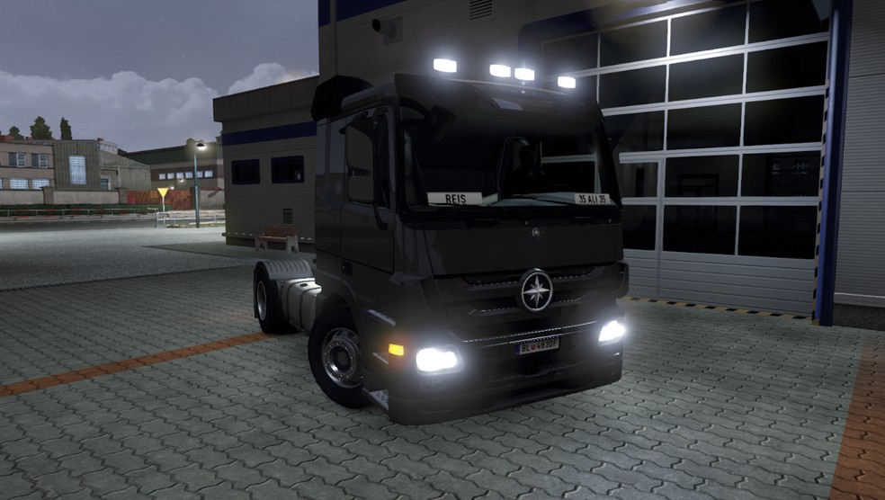 Image by mesenger00